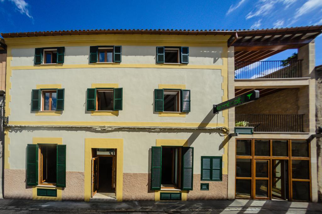 Embat - alberg juvenil Montuiri  Bagian luar foto